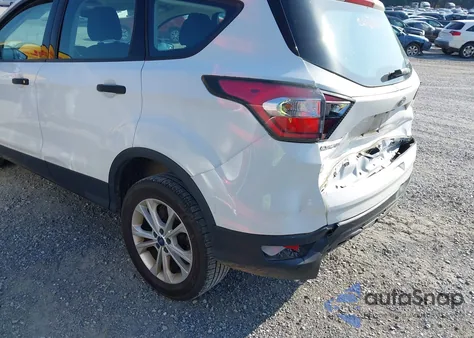2017 Ford Escape S z USA, uszkodzony, nr VIN 1FMCU0F76HUB28054